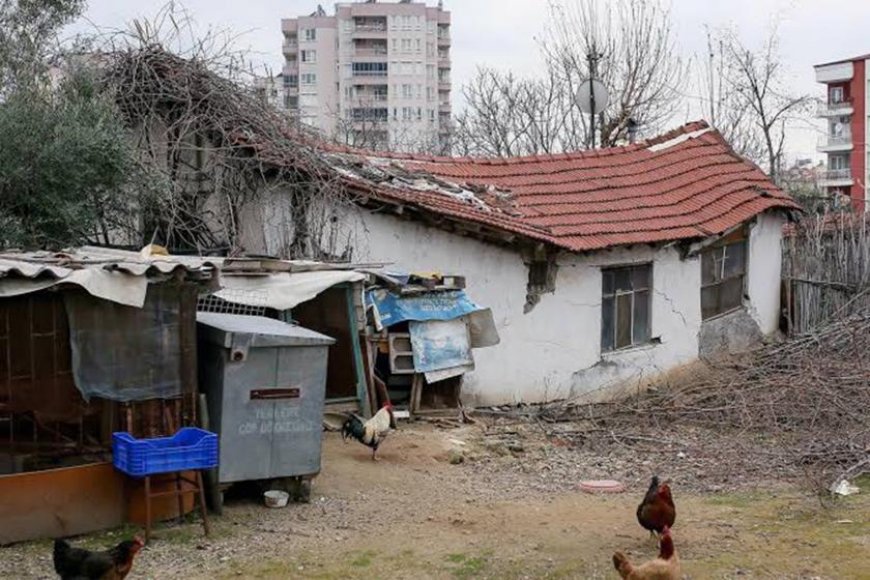 Rüyada Gecekondu Görmek: İstikrarsızlık veya Maddi Sıkıntılar