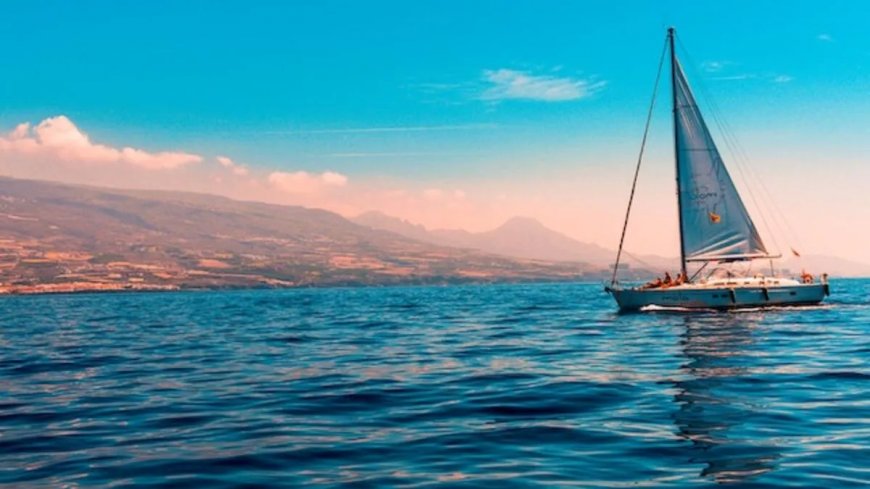 Rüyada Yelkenli Gemi Görmek: Özgürlük, Serüven ve Rüzgarın Etkisi