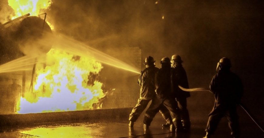 Rüyada Yangın Söndürmek: Kriz Yönetimi, Güçlüklerle Başa Çıkma ve Koruma